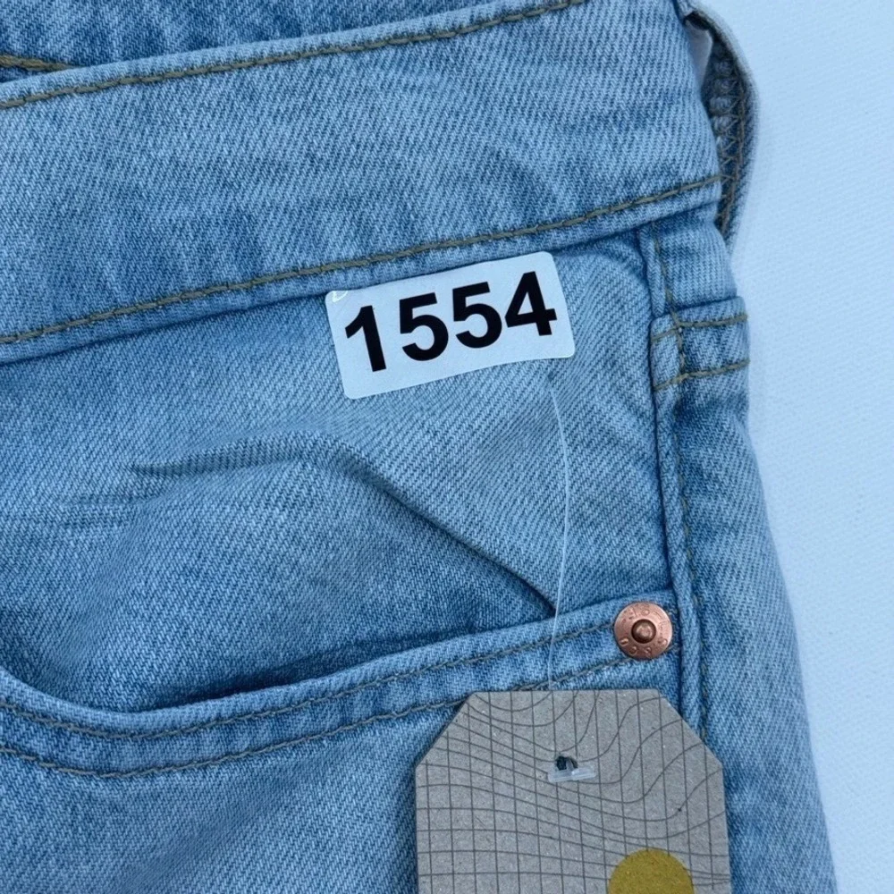 Levi's 505‎ Straight Leg Jeans Mens 30x32 Light Denim NWT Reclaimed Sustainable